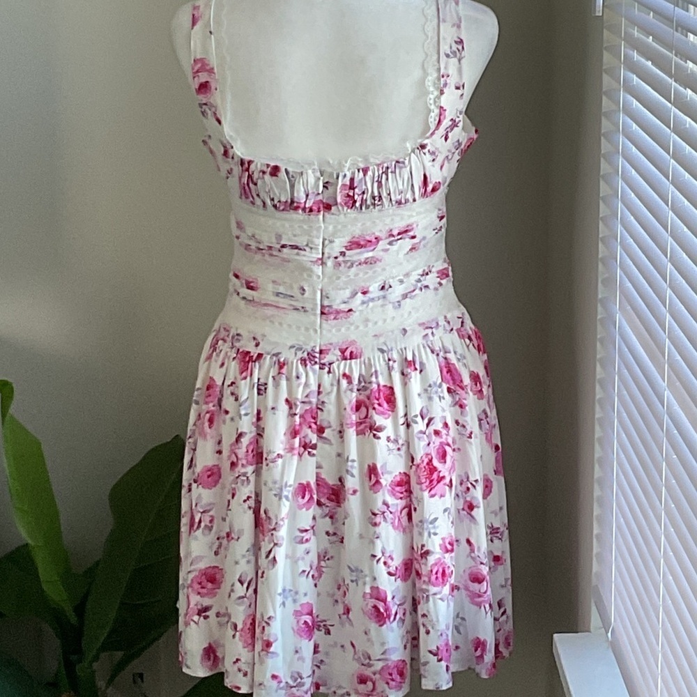 SKY TO MOON. Floral Pink and White Dress SIZE M - Picture 6 of 10